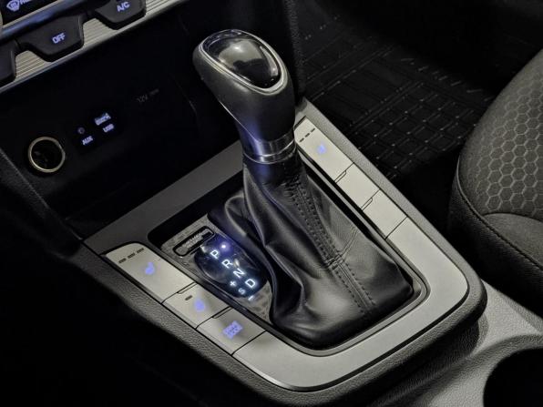 Hyundai Elantra VI (AD) Рестайлинг с пробегом 2020 года, цена 1 840 000 рублей, 98974 км, седан, Автокод Объявления