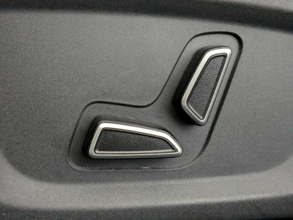 Changan UNI-V I с пробегом 2023 года, цена 2 100 000 рублей, 49815 км, лифтбек, Автокод Объявления