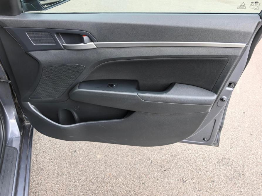 Hyundai Elantra VI (AD) Рестайлинг Санкт-Петербург  - изображение 21