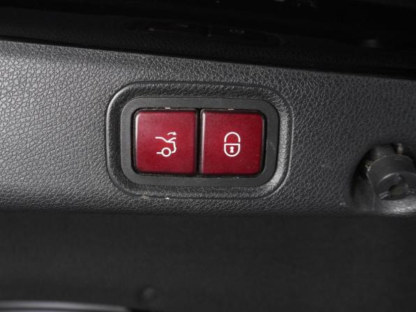 Mercedes-Benz E-Класс V (W213 S213 C238) с пробегом 2018 года, цена 3 049 000 рублей, 296218 км, седан, Автокод Объявления
