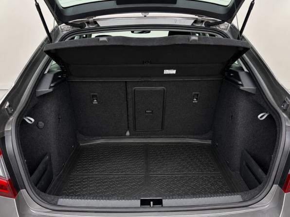 Skoda Octavia III (A7) Рестайлинг с пробегом 2019 года, цена 2 200 000 рублей, 37088 км, лифтбек, Автокод Объявления