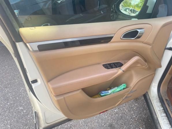 Porsche Cayenne II (958) с пробегом 2011 года, цена 2 600 000 рублей, 246269 км, внедорожник, Автокод Объявления