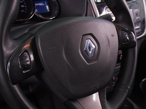 Renault Logan II с пробегом 2017 года, цена 749 000 рублей, 144460 км, седан, Автокод Объявления