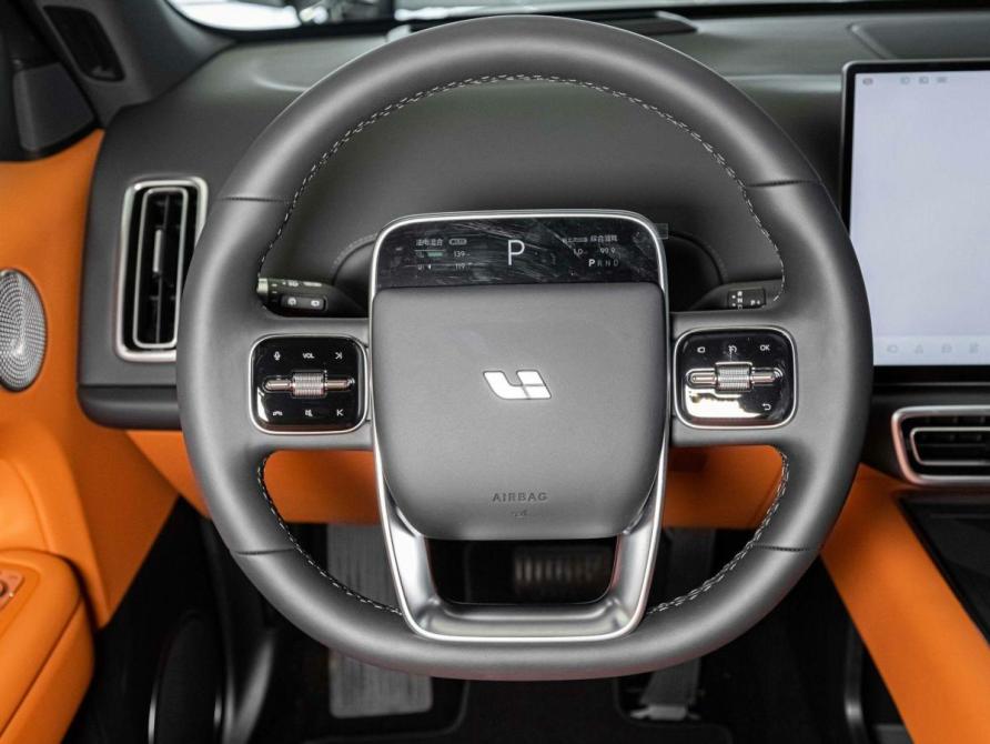 Li Auto (Lixiang) L6 Москва  - изображение 9