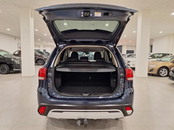 Mitsubishi Outlander III Рестайлинг 3 с пробегом 2021 года, цена 1 900 000 рублей, 167250 км, внедорожник, Автокод Объявления
