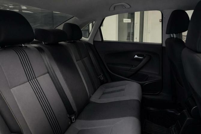Volkswagen Polo V Рестайлинг с пробегом 2017 года, цена 1 090 000 рублей, 116551 км, седан, Автокод Объявления