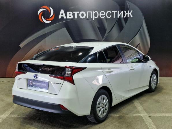 Toyota Prius IV Рестайлинг (XW50) с пробегом 2019 года, цена 2 090 000 рублей, 96430 км, лифтбек, Автокод Объявления