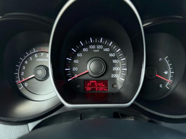 Kia Rio III Рестайлинг с пробегом 2015 года, цена 1 159 000 рублей, 91254 км, хэтчбек, Автокод Объявления