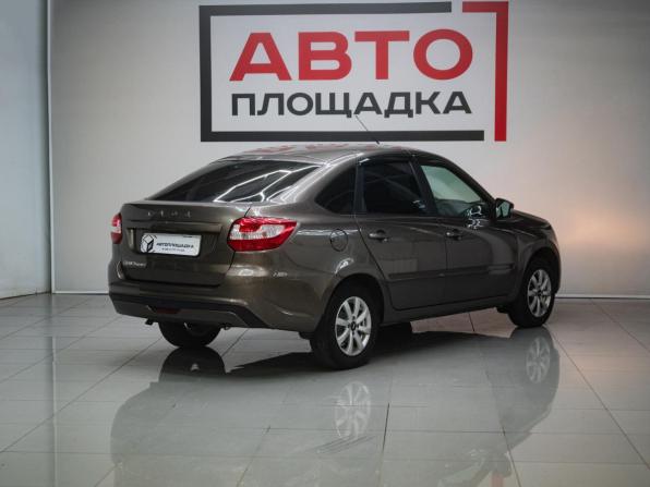 Lada (ВАЗ) Granta I Рестайлинг с пробегом 2024 года, цена 929 000 рублей, 28708 км, лифтбек, Автокод Объявления