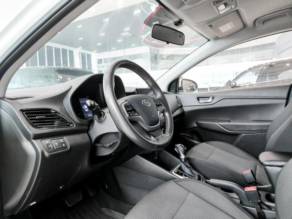 Hyundai Solaris II Рестайлинг с пробегом 2021 года, цена 1 140 000 рублей, 240000 км, седан, Автокод Объявления