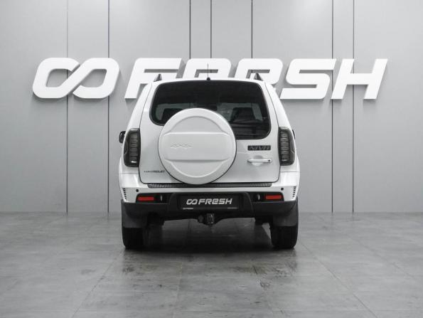 Chevrolet Niva I Рестайлинг с пробегом 2018 года, цена 899 000 рублей, 91454 км, внедорожник, Автокод Объявления