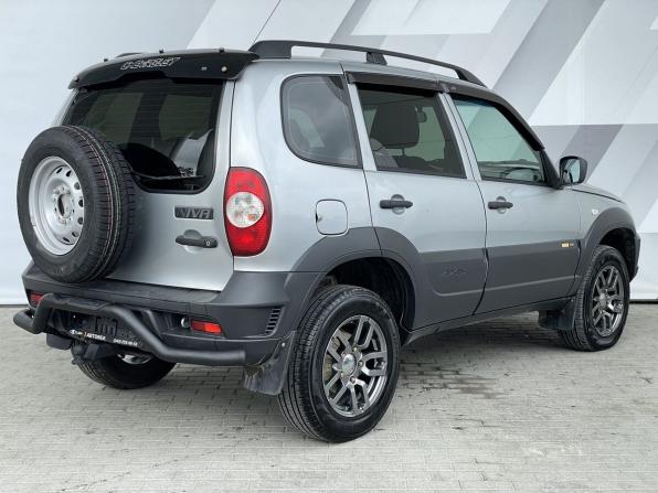 Chevrolet Niva I Рестайлинг с пробегом 2017 года, цена 688 000 рублей, 138390 км, внедорожник, Автокод Объявления