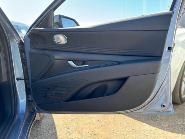 Hyundai Elantra VII (CN7) Рестайлинг с пробегом 2025 года, цена 2 440 000 рублей, 36 км, седан, Автокод Объявления