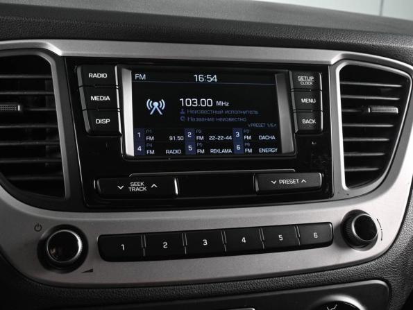 Hyundai Solaris II с пробегом 2017 года, цена 1 389 000 рублей, 113432 км, седан, Автокод Объявления