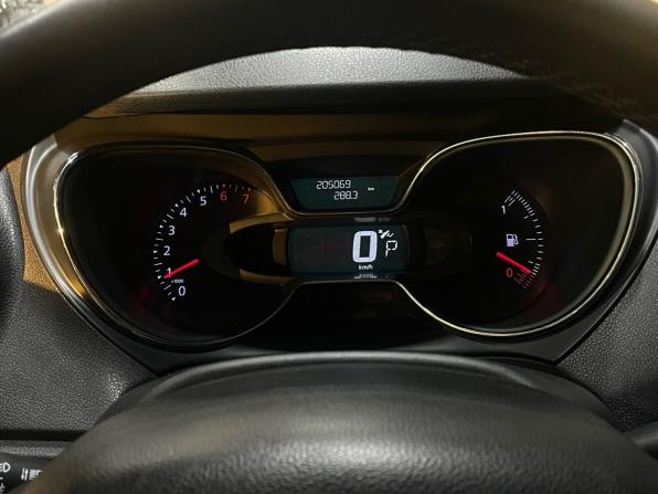 Renault Kaptur I с пробегом 2017 года, цена 1 330 000 рублей, 205068 км, внедорожник, Автокод Объявления