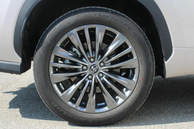 Toyota Highlander IV (XU70) с пробегом 2025 года, цена 5 090 000 рублей, 4000 км, внедорожник, Автокод Объявления