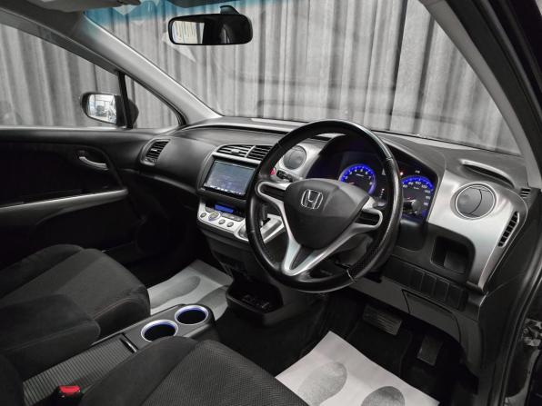 Honda Stream II Рестайлинг с пробегом 2009 года, цена 1 050 000 рублей, 125000 км, минивэн, Автокод Объявления