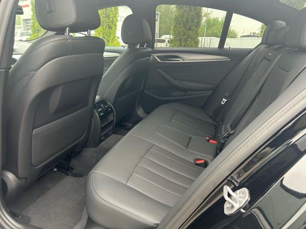 BMW 5 серии VII (G30/G31/G38) Рестайлинг с пробегом 2023 года, цена 6 800 000 рублей, 12000 км, седан, Автокод Объявления