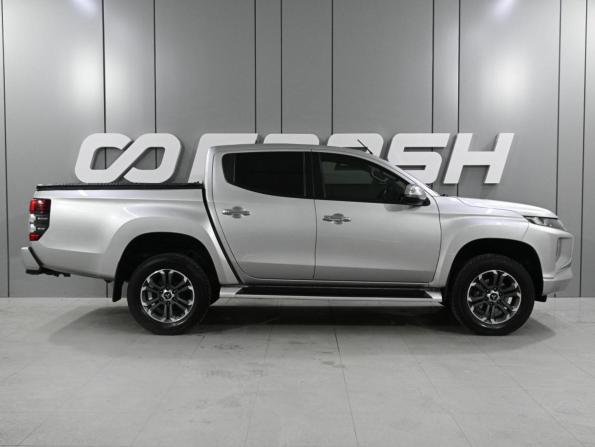 Mitsubishi L200 V Рестайлинг с пробегом 2020 года, цена 3 359 000 рублей, 116421 км, offers.body_type.unknown, Автокод Объявления