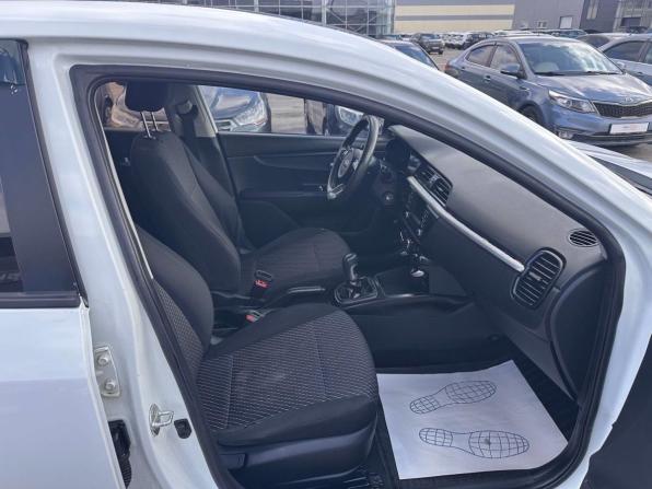 Kia Rio IV с пробегом 2017 года, цена 659 000 рублей, 200030 км, седан, Автокод Объявления