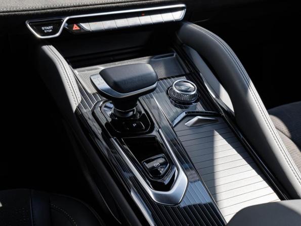 Geely Monjaro I с пробегом 2024 года, цена 3 349 009 рублей, 26163 км, внедорожник, Автокод Объявления