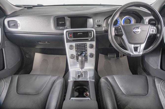 Volvo V60 I с пробегом 2012 года, цена 1 429 000 рублей, 31500 км, универсал, Автокод Объявления
