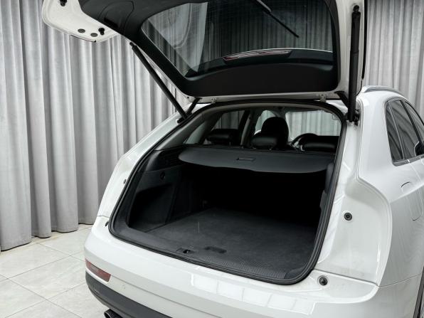 Audi Q3 I (8U) Рестайлинг с пробегом 2015 года, цена 1 799 000 рублей, 109500 км, внедорожник, Автокод Объявления
