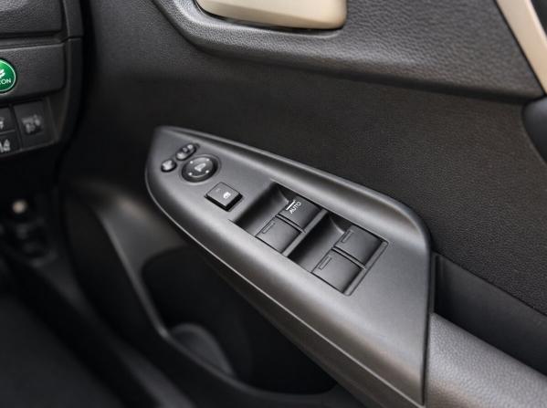 Honda Fit III Рестайлинг с пробегом 2019 года, цена 1 175 000 рублей, 82000 км, хэтчбек, Автокод Объявления