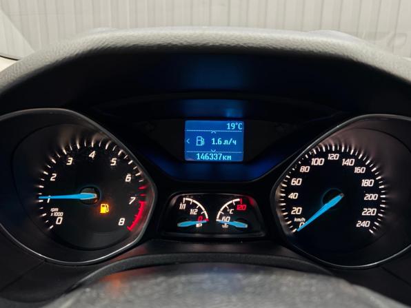 Ford Focus III с пробегом 2013 года, цена 897 000 рублей, 146335 км, седан, Автокод Объявления