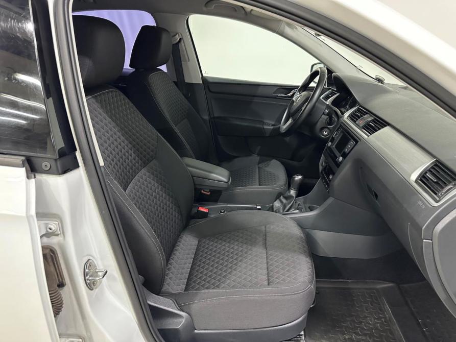 Skoda Rapid I Рестайлинг Курск  - изображение 23