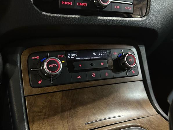 Volkswagen Touareg II с пробегом 2014 года, цена 2 299 900 рублей, 280500 км, внедорожник, Автокод Объявления