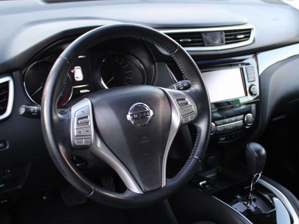 Nissan Qashqai II с пробегом 2017 года, цена 1 329 000 рублей, 93534 км, внедорожник, Автокод Объявления