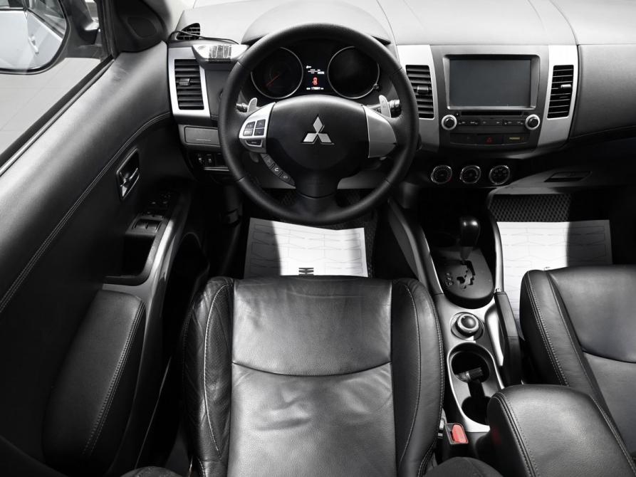 Mitsubishi Outlander II Рестайлинг Тверь  - изображение 12