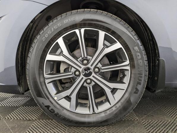 Kia Rio IV Рестайлинг с пробегом 2021 года, цена 1 650 000 рублей, 109420 км, седан, Автокод Объявления