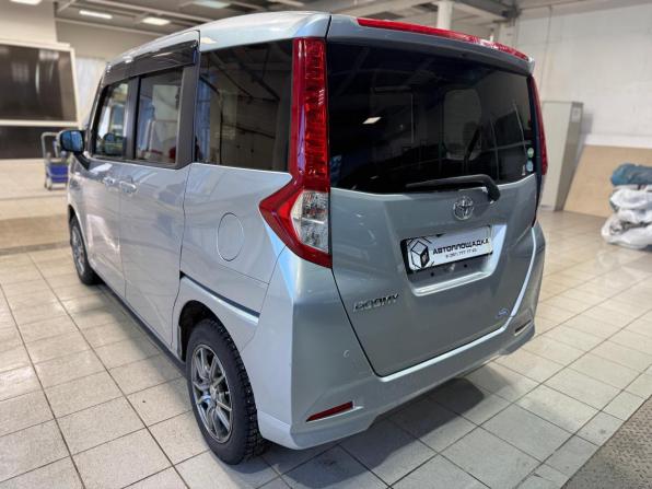Toyota Roomy I с пробегом 2017 года, цена 999 000 рублей, 164271 км, минивэн, Автокод Объявления