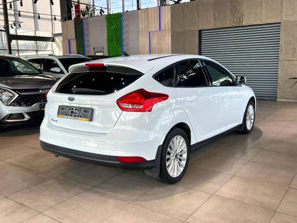 Ford Focus III Рестайлинг с пробегом 2017 года, цена 1 000 000 рублей, 157000 км, хэтчбек, Автокод Объявления