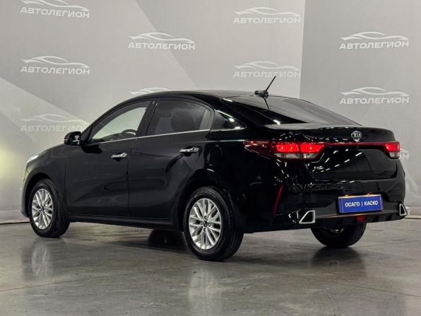 Kia Rio IV Рестайлинг с пробегом 2020 года, цена 1 660 000 рублей, 45500 км, седан, Автокод Объявления