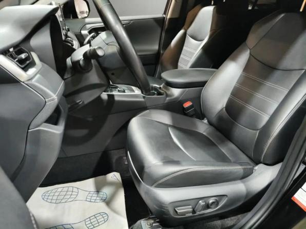 Toyota RAV4 V (XA50) с пробегом 2021 года, цена 3 570 000 рублей, 58016 км, внедорожник, Автокод Объявления