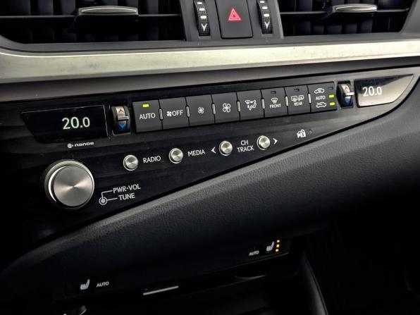 Lexus ES VII Рестайлинг с пробегом 2021 года, цена 3 959 000 рублей, 45940 км, седан, Автокод Объявления