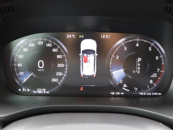 Volvo XC60 II с пробегом 2021 года, цена 3 590 000 рублей, 123157 км, внедорожник, Автокод Объявления
