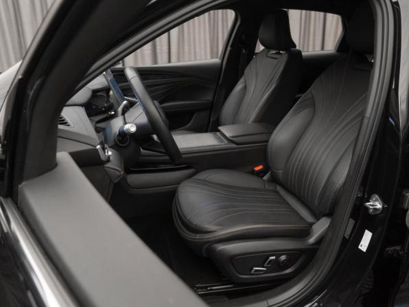 Geely Preface I с пробегом 2024 года, цена 2 590 000 рублей, 28267 км, седан, Автокод Объявления