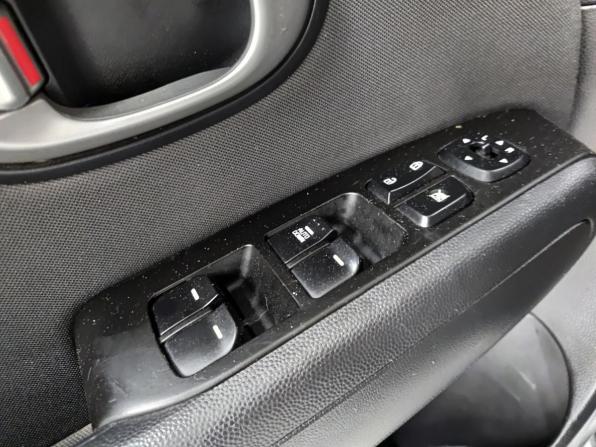 Kia Soul II с пробегом 2015 года, цена 1 080 000 рублей, 143265 км, хэтчбек, Автокод Объявления