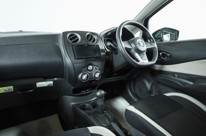 Nissan Note II Рестайлинг с пробегом 2018 года, цена 989 000 рублей, 135000 км, хэтчбек, Автокод Объявления
