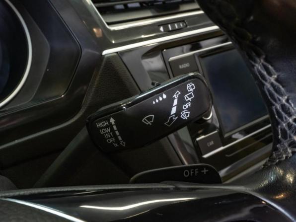 Volkswagen Tiguan II с пробегом 2017 года, цена 2 200 000 рублей, 157843 км, внедорожник, Автокод Объявления