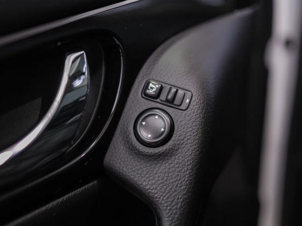 Nissan Qashqai II с пробегом 2015 года, цена 1 409 000 рублей, 215242 км, внедорожник, Автокод Объявления