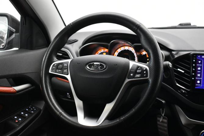 Lada (ВАЗ) Vesta I с пробегом 2020 года, цена 1 220 000 рублей, 76045 км, универсал, Автокод Объявления