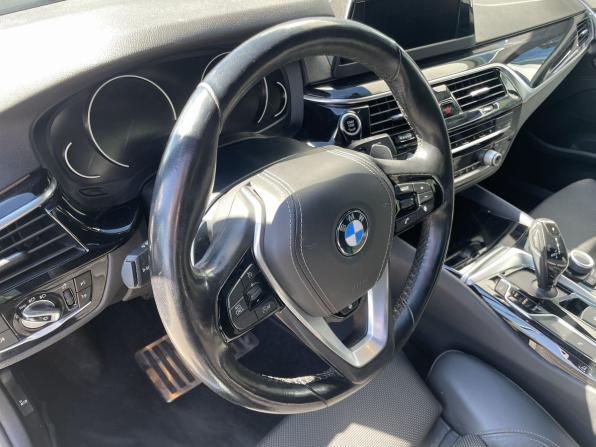 BMW 5 серии VII (G30/G31/G38) с пробегом 2019 года, цена 3 349 000 рублей, 112815 км, седан, Автокод Объявления