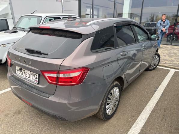 Lada (ВАЗ) Vesta I с пробегом 2018 года, цена 899 000 рублей, 126708 км, универсал, Автокод Объявления