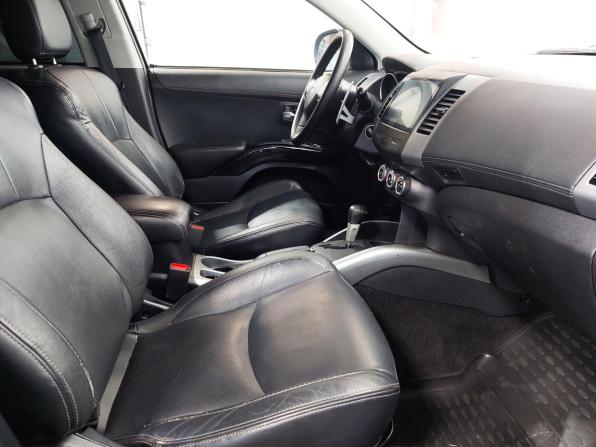 Mitsubishi Outlander II Рестайлинг с пробегом 2010 года, цена 1 110 000 рублей, 247653 км, внедорожник, Автокод Объявления