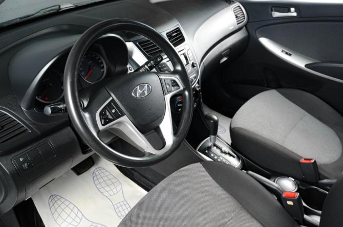 Hyundai Solaris I с пробегом 2013 года, цена 949 000 рублей, 127000 км, хэтчбек, Автокод Объявления